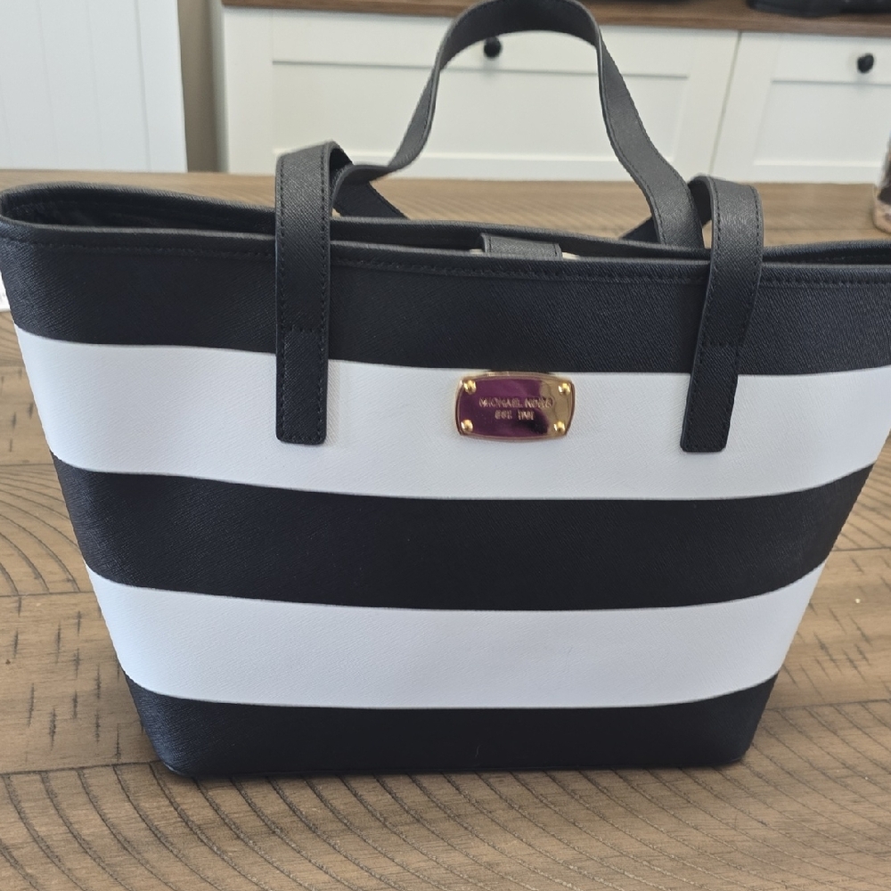 Mk Tote - image 1